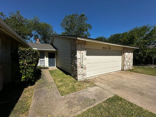 12310 Willow Wild Dr, Austin, TX, 78758-2732 | Card Image