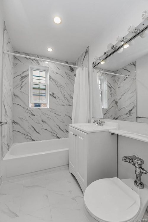 608-140-35 Burden Crescent, New York, NY, 11435 | Card Image