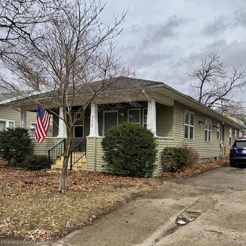 2026 Monteith St, Flint, MI, 48504-4895 | Card Image