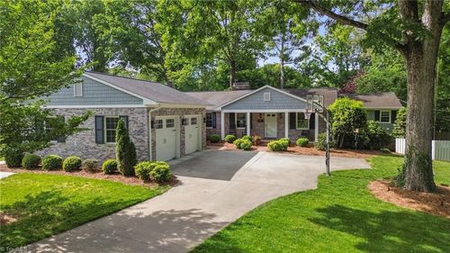 1147 Strathmore Cir, Winston-Salem, NC, 27104-1340 | Card Image