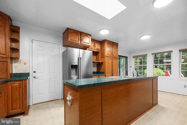 7007 Gillings Rd, House other with 5 bedrooms, 3 bathrooms and null parking in SPRINGFIELD VA | Image 26