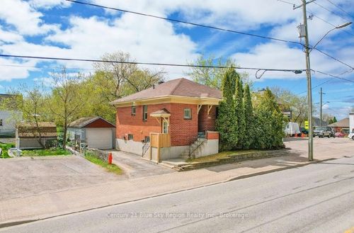 459 Fisher St, North Bay, ON, P1B2E2 | Card Image