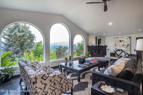 271 Cedar Cv, Glenwood Springs, CO, 81601-9665 | Card Image