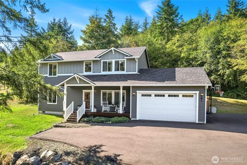 81 E Bay Heights Dr, Allyn, WA, 98524-8732 | Card Image