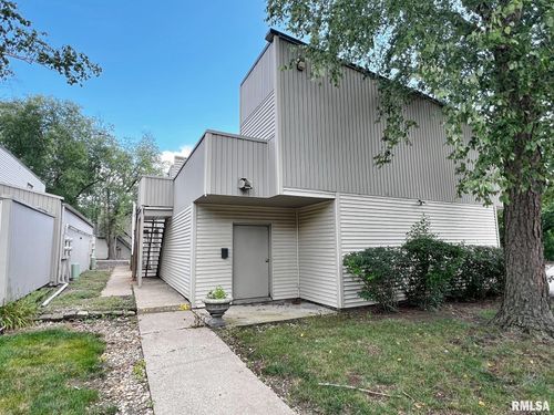 a43-6809 N Frostwood Pkwy, Peoria, IL, 61615-2461 | Card Image