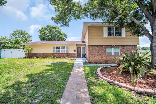 7398 Windsor Ln, Clearwater, FL, 33764-7030 | Card Image