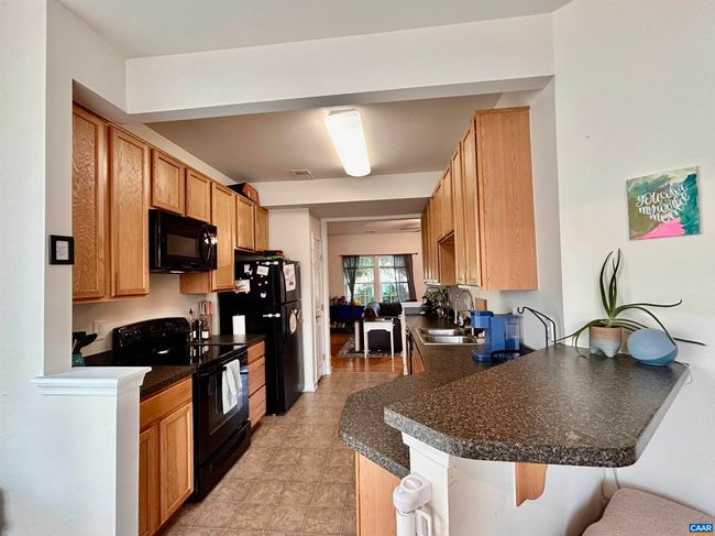 76 Villa Cir, House attached with 3 bedrooms, 3 bathrooms and null parking in PALMYRA VA | Image 9