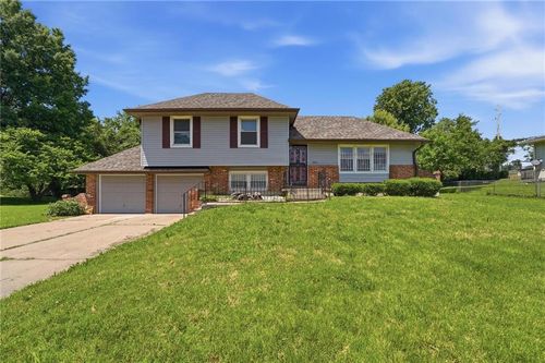 7816 Orville Ave, Kansas City, KS, 66112-2633 | Card Image
