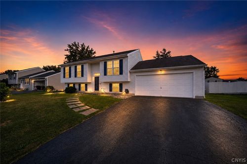 5732 Boulia Dr, Clay, NY, 13041-6922 | Card Image