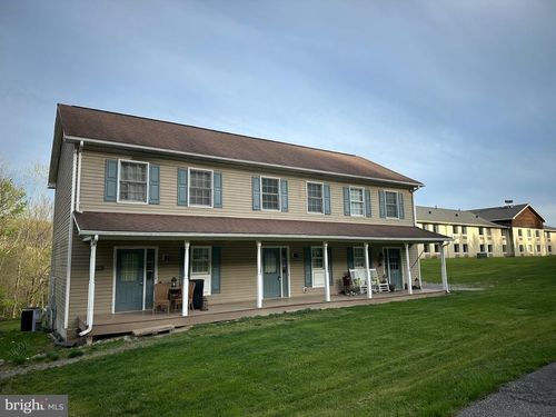 232 Southridge Dr, BERKELEY SPRINGS, WV, 25411-6237 | Card Image