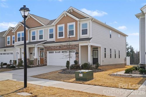8109 Overmeadow Ln, Charlotte, NC, 28269-3891 | Card Image