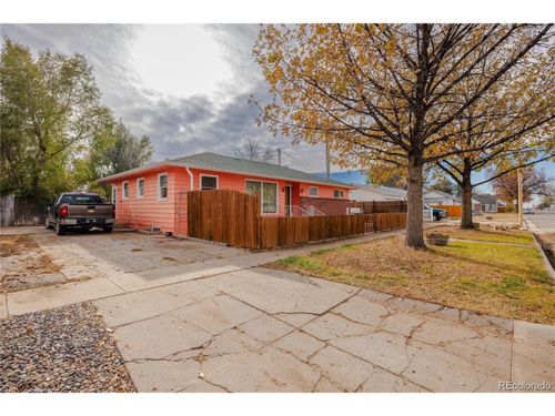 612 W Bijou Ave, Fort Morgan, CO, 80701-2609 | Card Image