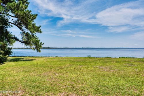 800 Rivershore Road, Elizabeth City, NC, 27909 | Card Image