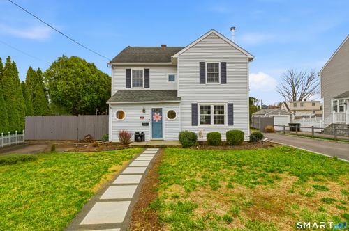 37 Dogwood Pl, Milford, CT, 06460-4931 | Card Image