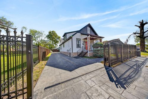 7214 Hershe Street, Houston, TX, 77020 | Card Image