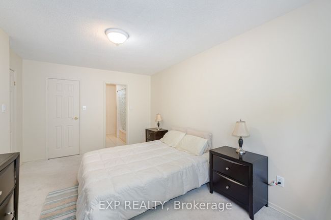 80 - 60 Hanson Rd, Condo with 4 bedrooms, 2 bathrooms and 1 parking in Mississauga ON | Image 18