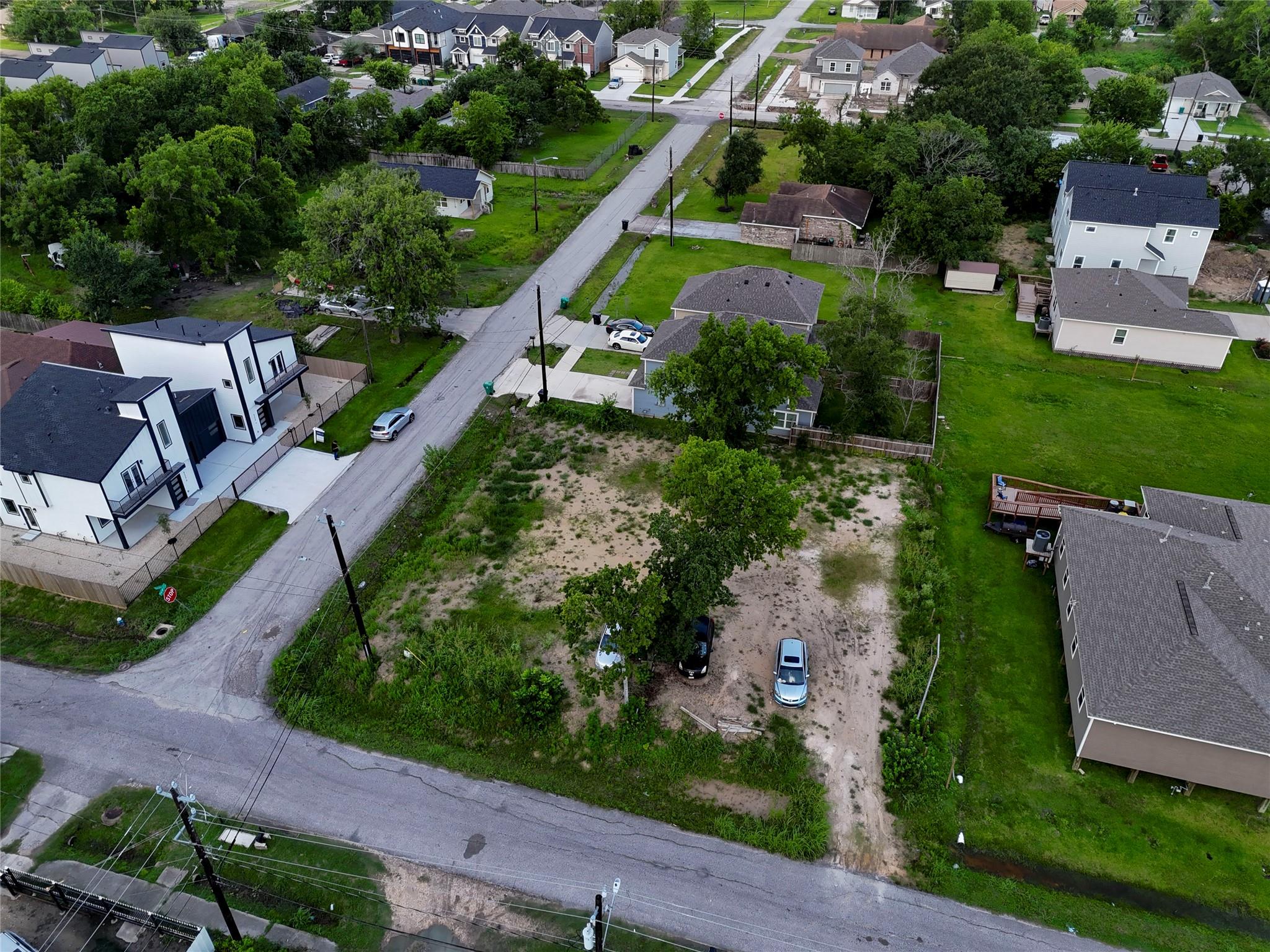Land in Houston 5
