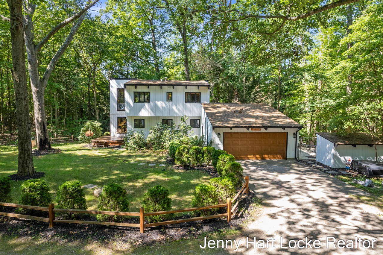 Vig Dr, Spring Lake, MI 49456