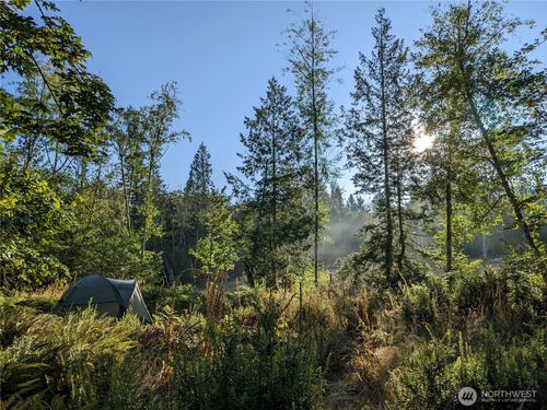 681 E Jared Rd, Shelton, WA, 98584-7042 | Card Image