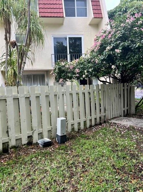 1a-1701 Ne 115th St, Miami, FL, 33181-3119 | Card Image