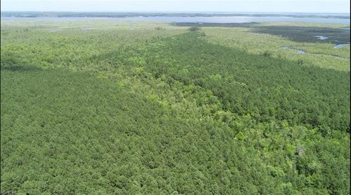 6652 Blackwater Rd, Virginia Beach, VA, 23457-1041 | Card Image