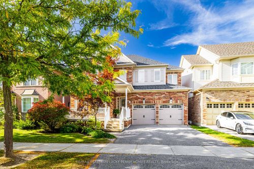 16 Haverhill Terr, Aurora, ON, L4G7R7 | Card Image