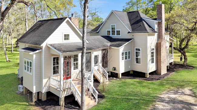 20802 Pecan Bend Rd, House other with 4 bedrooms, 4 bathrooms and 3 parking in Damon TX | Image 37