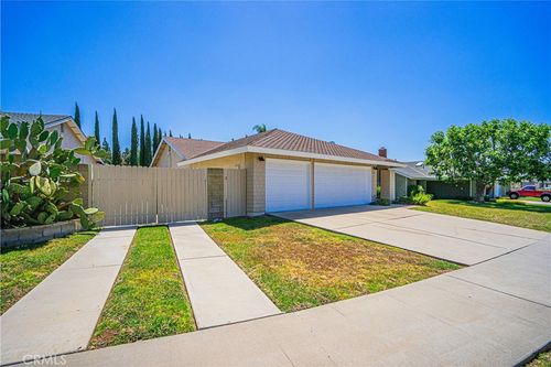 291 S Earlham St, Orange, CA, 92869-4055 | Card Image