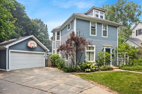 2500 Pioneer Road, Evanston, IL, 60201 | Card Image