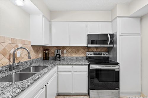 apt-241-7900 Westheimer Rd, Houston, TX, 77063-3057 | Card Image
