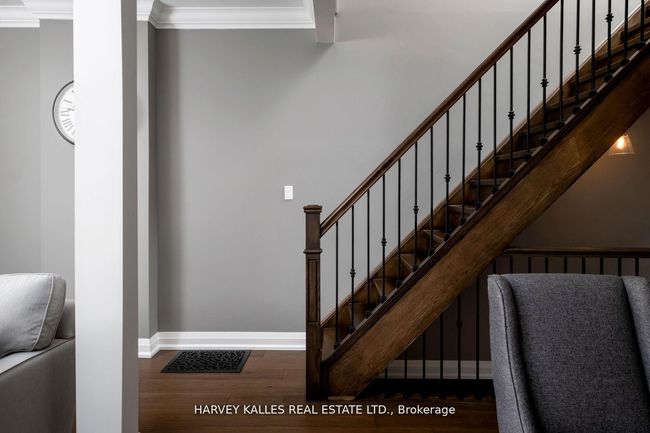 65 Tiverton Ave, House other with 3 bedrooms, 2 bathrooms and 2 parking in Toronto ON | Image 18