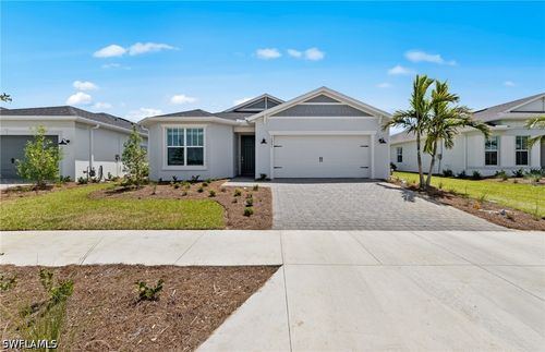 601 Oasis Lake Pl, LEHIGH ACRES, FL, 33936-7581 | Card Image