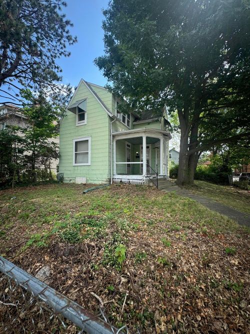 2242 Indiana Ave, Columbus, OH, 43202-3118 | Card Image