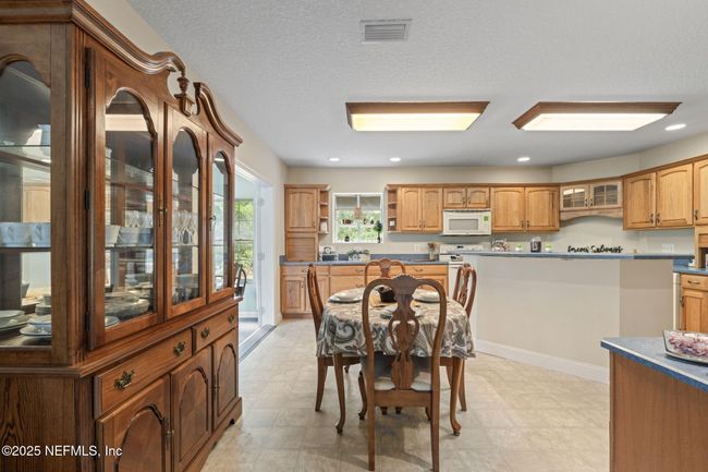 5398 Laurie Ln, House other with 2 bedrooms, 2 bathrooms and null parking in MIDDLEBURG FL | Image 11