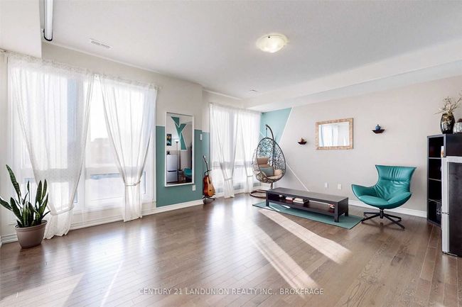 8 La Tache Cres, House attached with 4 bedrooms, 4 bathrooms and 4 parking in Markham ON | Image 11