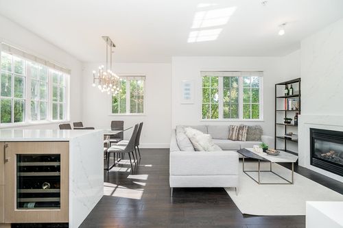 2606 Quebec St, Vancouver, BC, V5T3A5 | Card Image