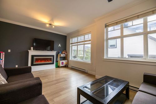 7-6350 142 St, Surrey, BC, V3X1B8 | Card Image