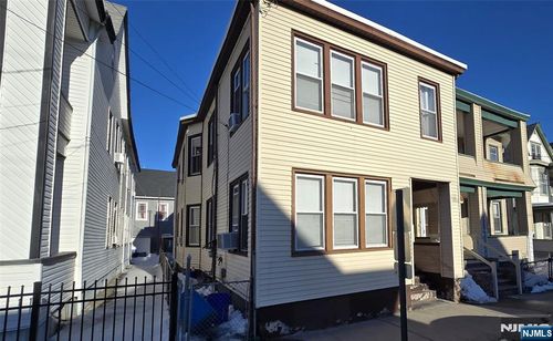 190 Columbia Ave, Passaic, NJ, 07055-6008 | Card Image