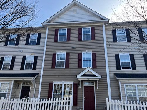 110-923 Teton Cir, Suffolk, VA, 23435-3428 | Card Image