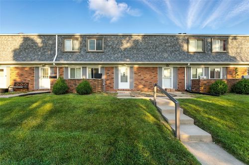 433 Peterson St, Iowa City, IA, 52245-5119 | Card Image