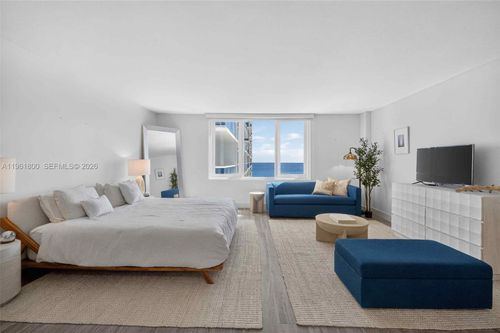 apt-943-2301 Collins Ave, Miami Beach, FL, 33139-1628 | Card Image