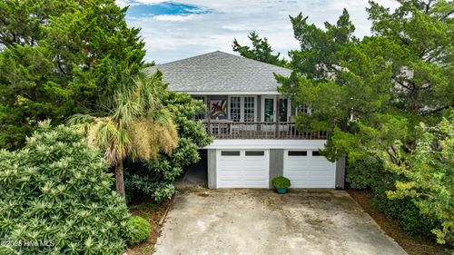 14 Palmetto Dr, Wrightsville Beach, NC, 28480-5017 | Card Image