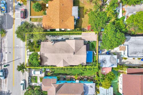 37 Nw 47th St, Miami, FL, 33127-2407 | Card Image