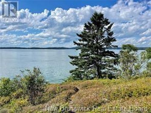 70 Cooks Point Rd, Wilsons Beach, NB, E5E1V5 | Card Image
