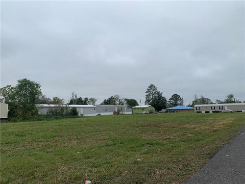  Miles Street, Lutcher, LA, 70071 | Card Image