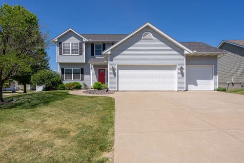 6310 Friendship Path, Bettendorf, IA, 52722-4868 | Card Image