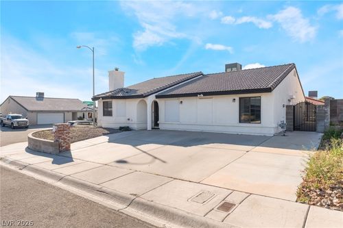 6353 Cobalt Ln, Las Vegas, NV, 89146-1132 | Card Image