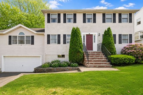 36 Emerald Dr, Lynn, MA, 01904-1255 | Card Image
