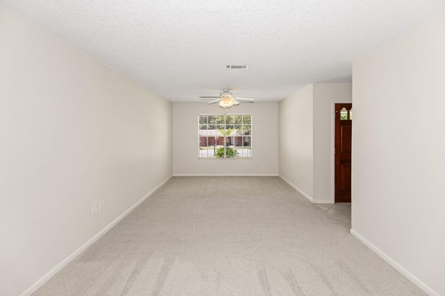 Living Room | Image 10