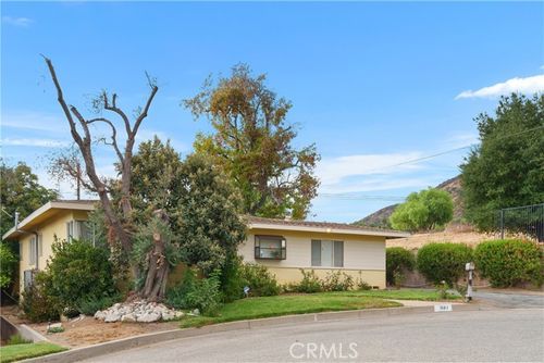 501 Crestvale Dr, Sierra Madre, CA, 91024-1027 | Card Image